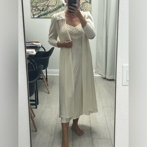 Flora Nikrooz Saks fifth avenue nighty chemise slip robe set creamy